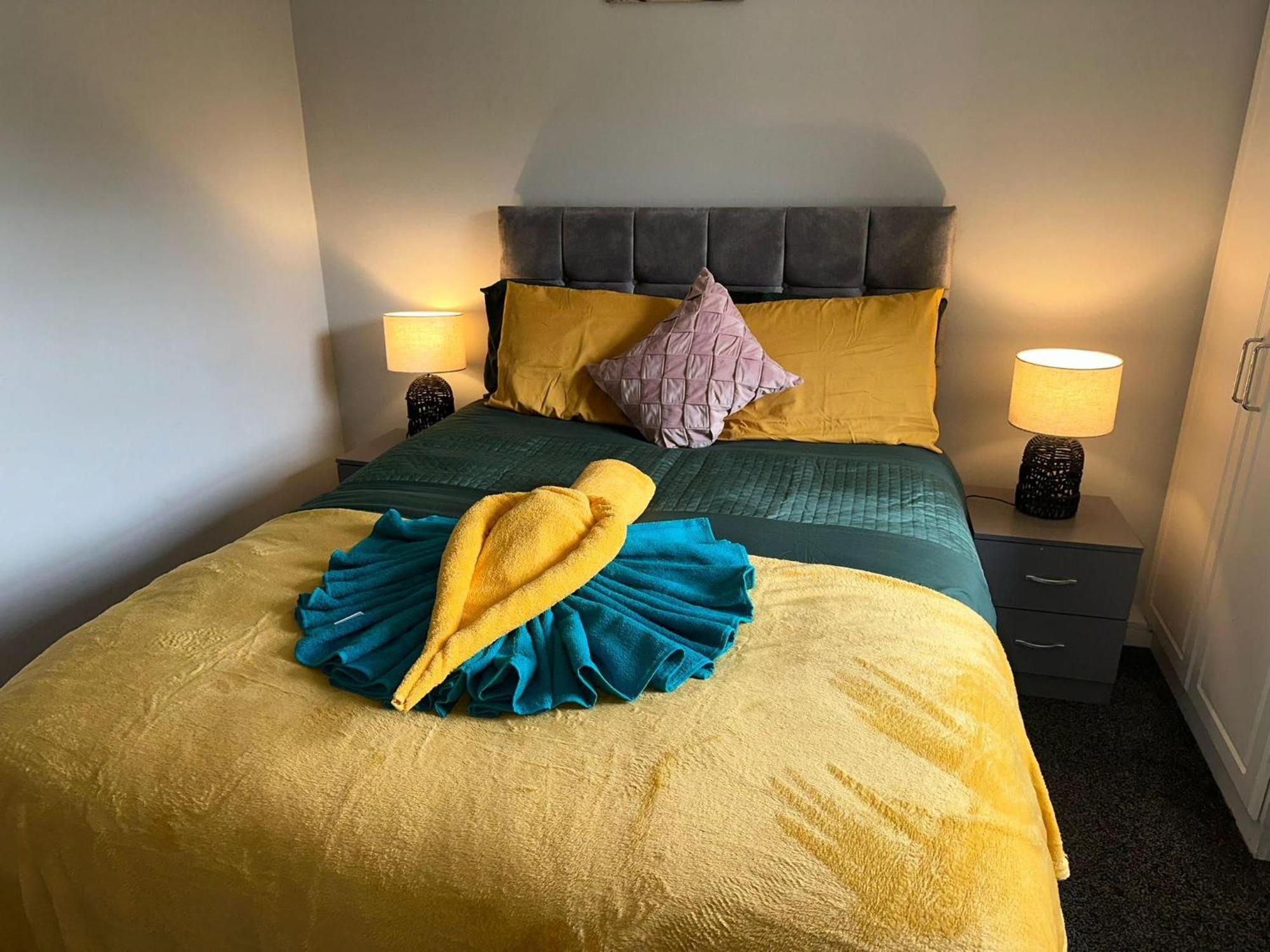 Cosy Private Two Bedroom Apartament In Kensinghton Can Fit Up To 8 Guests London Bagian luar foto