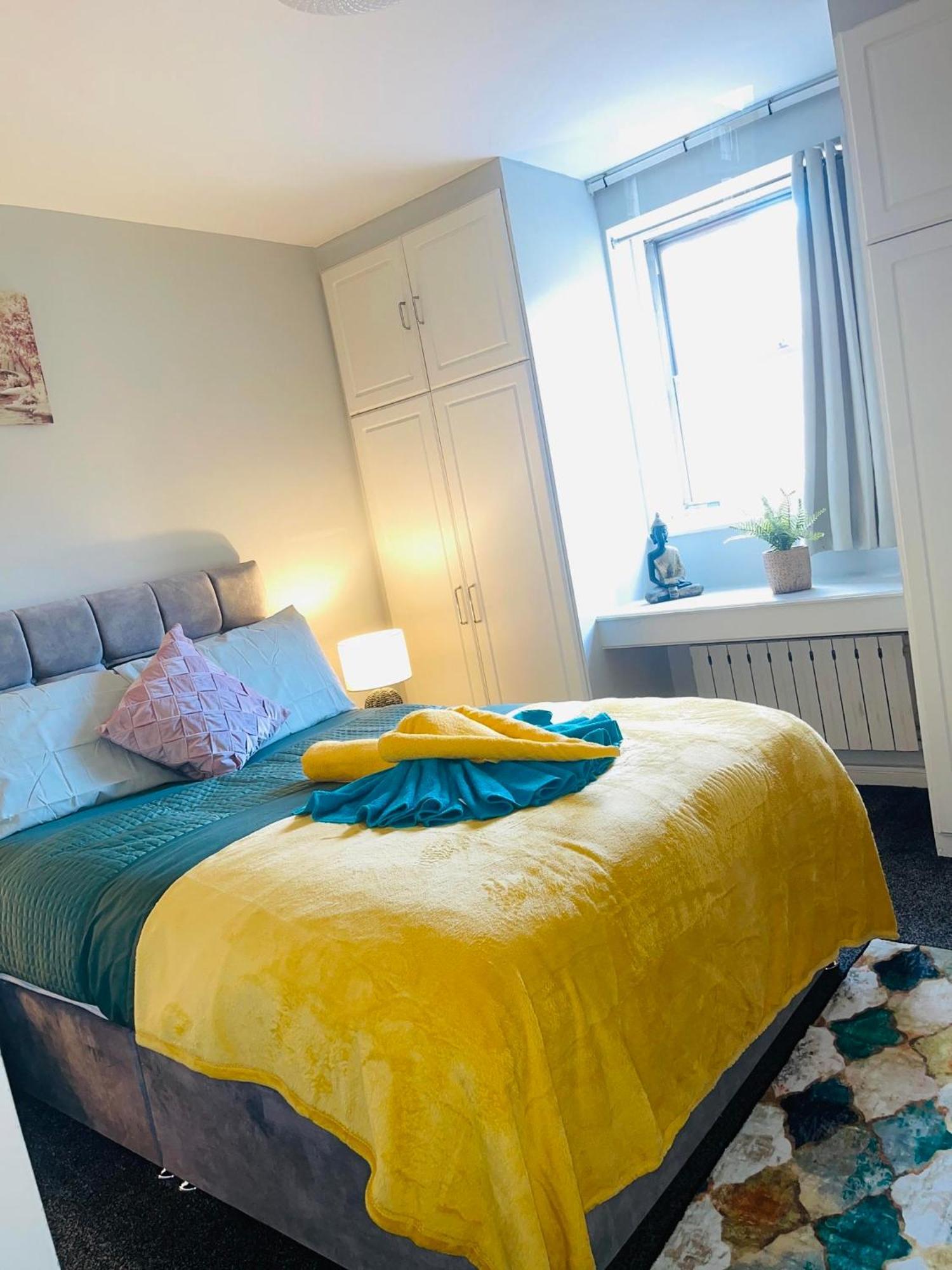 Cosy Private Two Bedroom Apartament In Kensinghton Can Fit Up To 8 Guests London Bagian luar foto