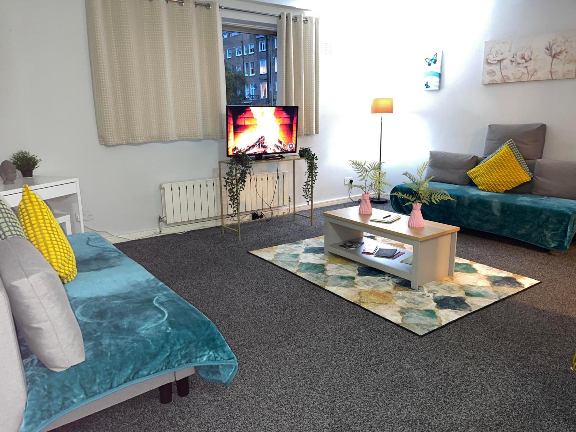 Cosy Private Two Bedroom Apartament In Kensinghton Can Fit Up To 8 Guests London Bagian luar foto